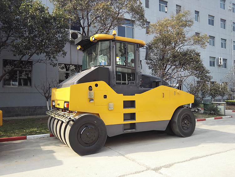 XCMG official 26 ton pneumatic tire roller XP263S China new rubber tired road roller for sale